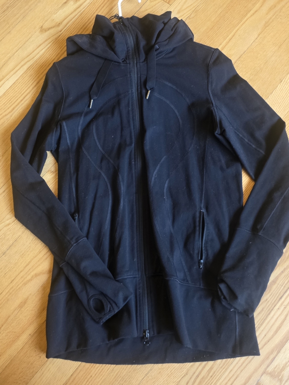 Lululemon Stride Hooded Jacket Women’s Size 10Black Full Zip Thumb Holes Running